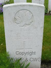 Etaples Military Cemetery - Stalker, J H W